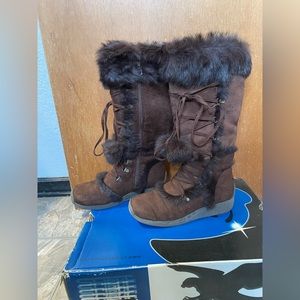 Shiekh pumpum brown fur lace up boots